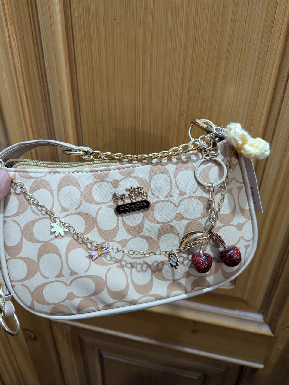Review by Kinza